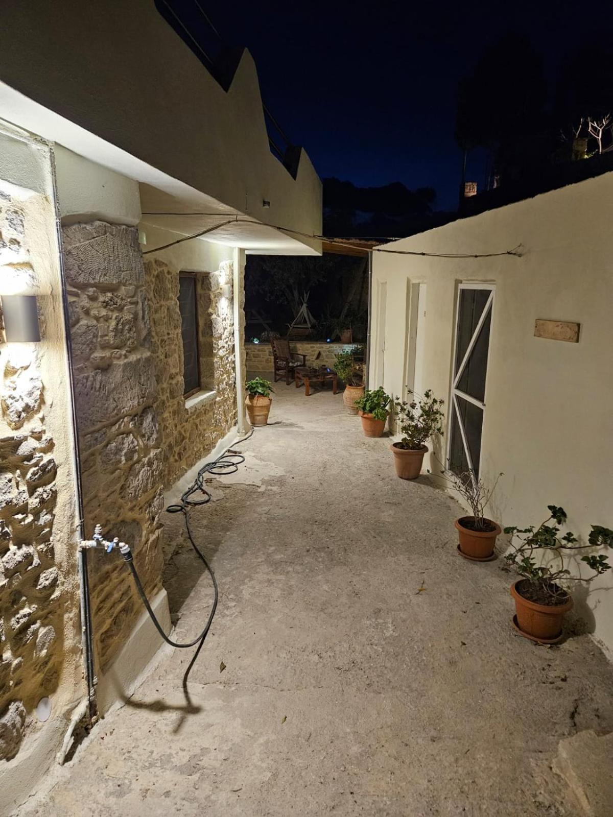 Papas Apartments Moirai Экстерьер фото