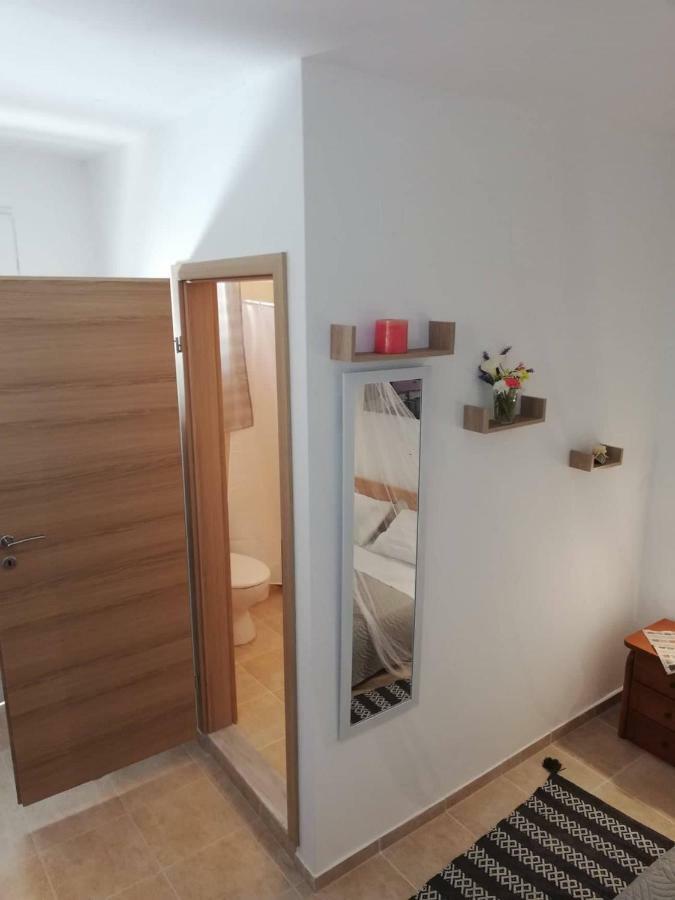Papas Apartments Moirai Экстерьер фото
